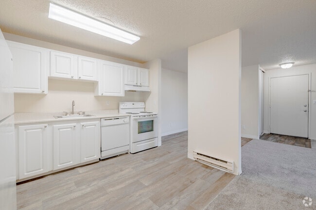 The B1.3 - 2BR, 1BA - 910SF - Kitchen