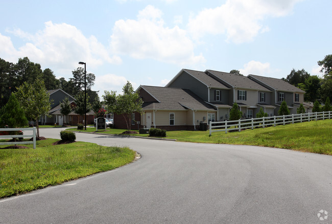 Photo - Sandy Ridge Apartments