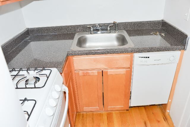 Photo - 629 W Belmont Ave Unit 705