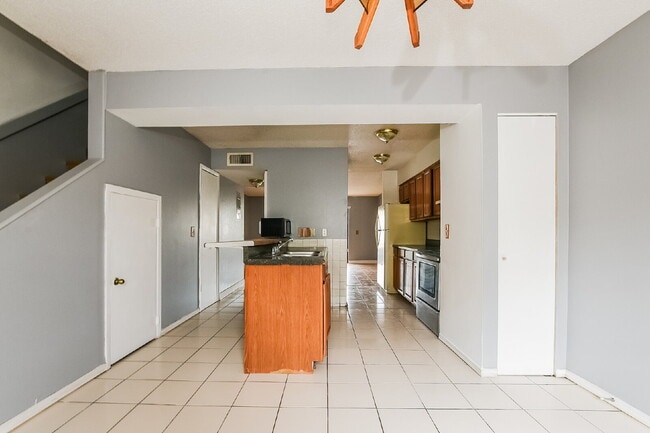 Photo - 115 Michelle Ln Unit B