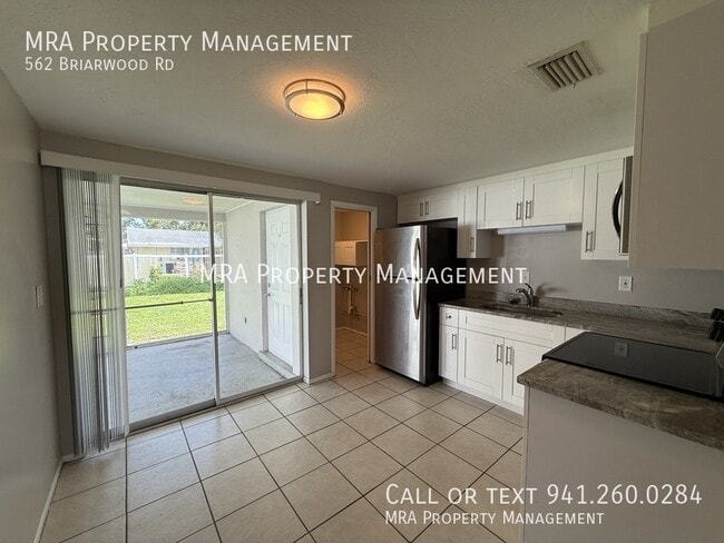 Photo - 562 Briarwood Rd
