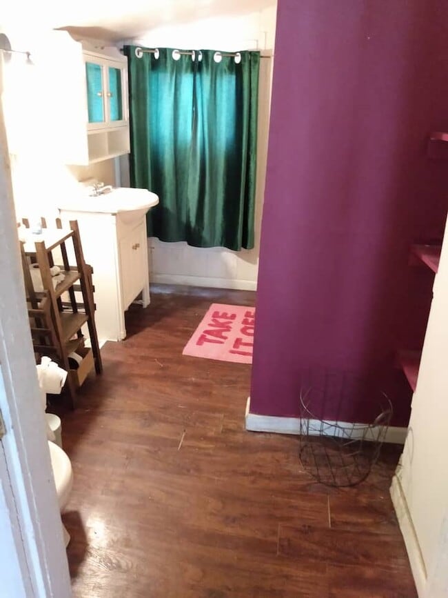 bathroom - 120 Whitney Pl Unit Front