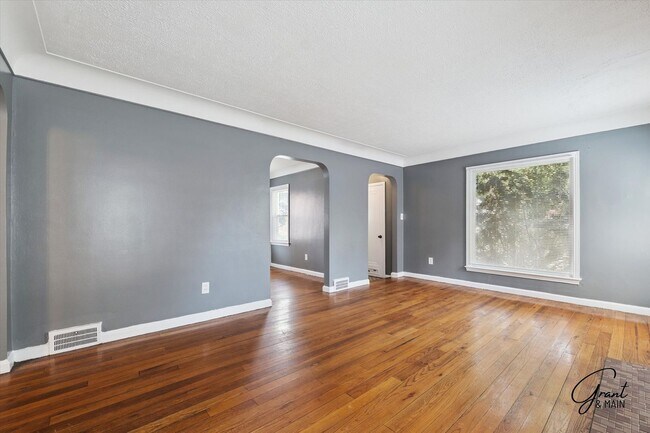 11248 Kennebec St