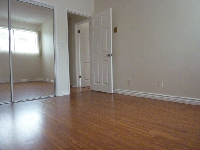 Photo - 2055 Rodney Dr Unit 205