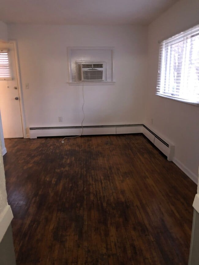 Photo - 1718 E Avenue B Unit 1718 E Ave B - Main