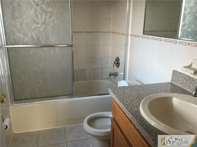 Photo - 22 N Whittier St