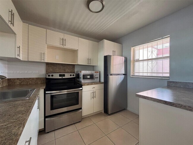 Photo - 19715 SW 114th Ave Unit 257