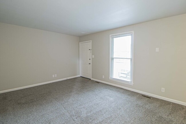 Photo - 1436 McCan Dr