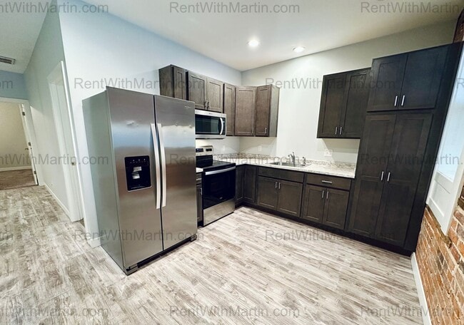 Photo - 18 S Frederick Ave Unit Ste C