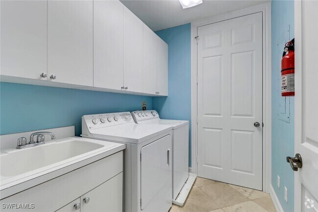 Building Photo - 400 Flagship Dr Unit 1206 Rental