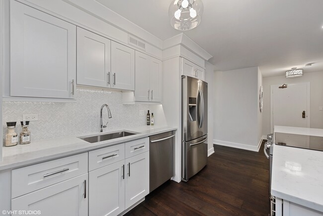 Photo - 1000 N Lake Shore Dr