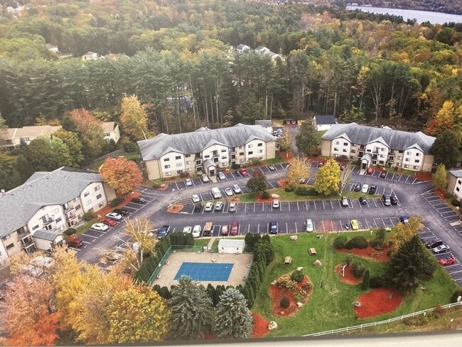 Photo - Lakeshore Estates - Newly Remodeled studios, 1, 2 and 3 br Apartment Homes