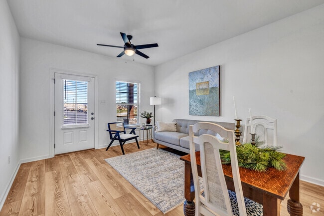 3BR, 2BA - 1,067SF - Living Room/Dining Room