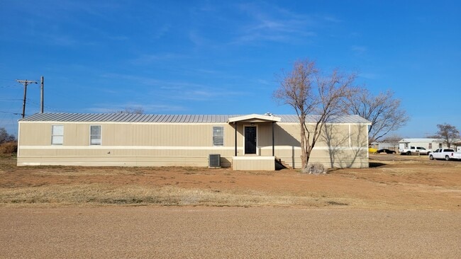 Building Photo - Totally Remodeled! 3/2