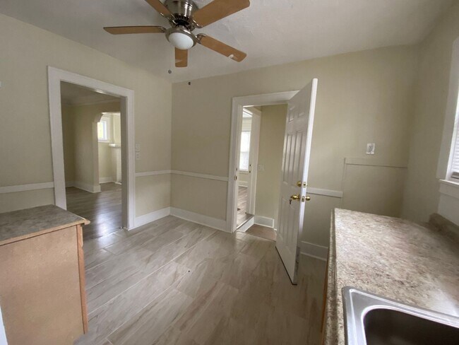 Photo - 14565 Hubbell Ave Unidad 14565 Hubbell Upper