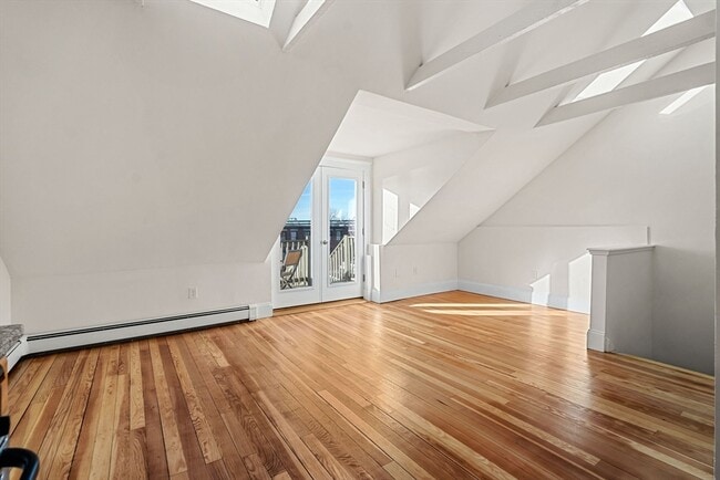 Photo - 294 Meridian St Unit 401