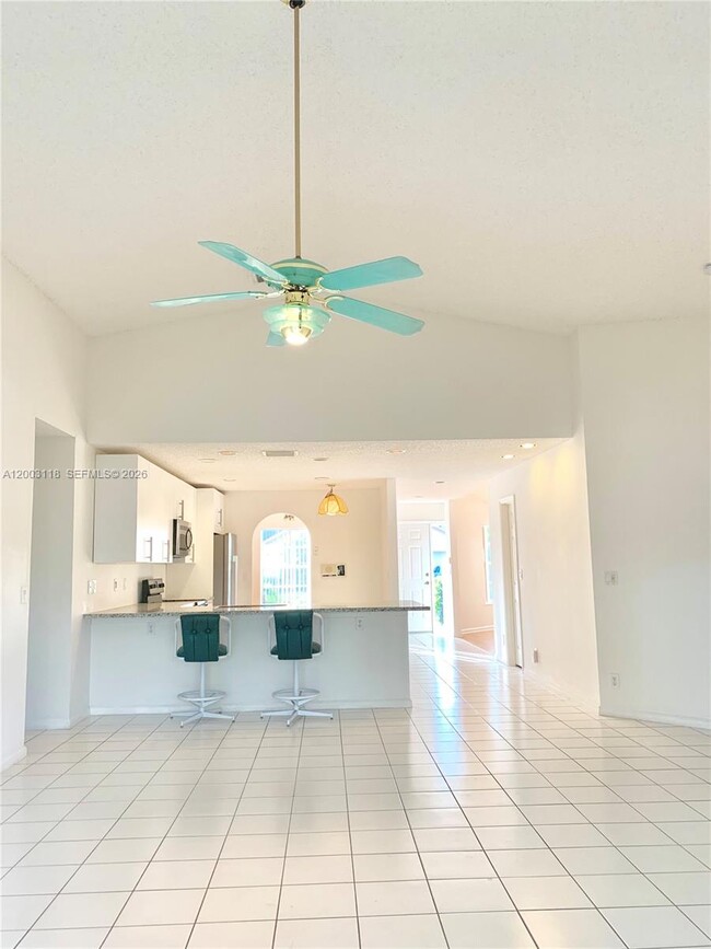 Photo - 2444 Stonegate Dr