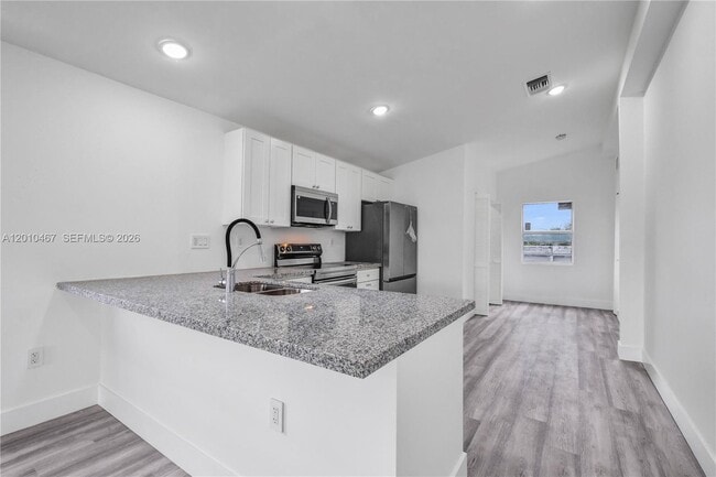 Photo - 763 NW 80th St Unidad B
