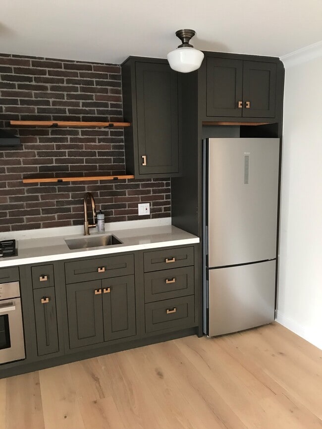 Photo - 4264 Grand View Blvd