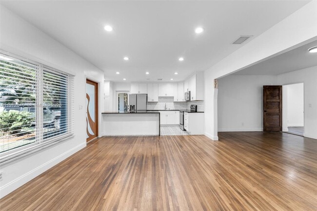 Photo - 3965 SW 60th Ct