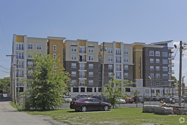 Photo - Douglas Heights