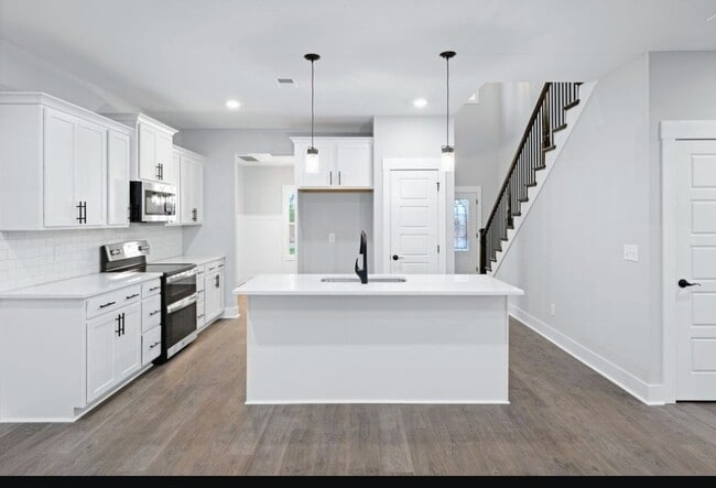 Photo - 955 Alton Dr