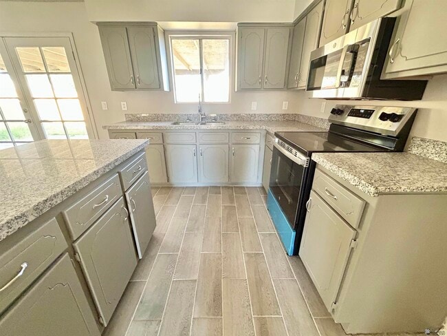 Photo - 1744 W 24th Dr