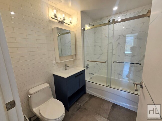 Photo - Northern Boulevard Unit 2E