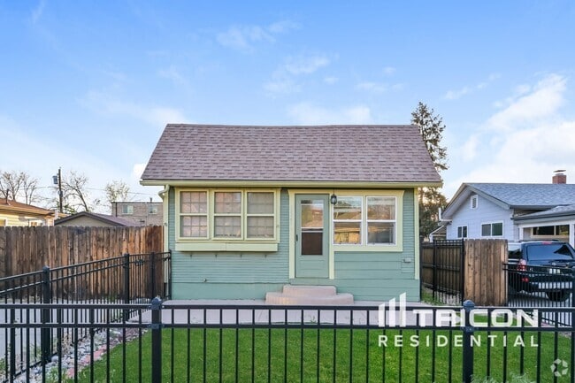 Building Photo - 3625 S Elati St Rental