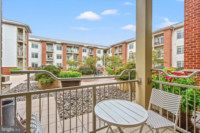 Photo - 309 Holland Ln Unit 104