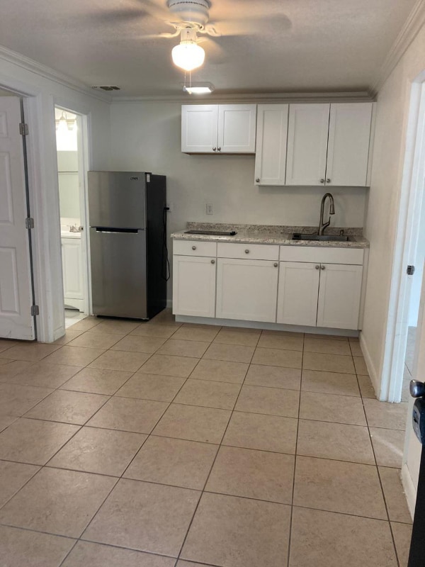 Photo - 6733 Lodge Ave