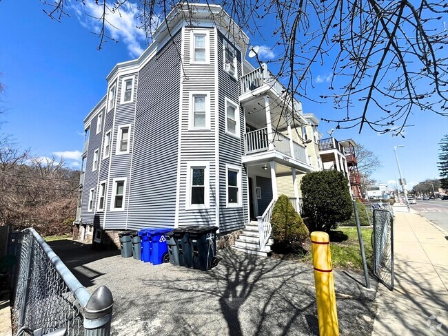 Building Photo - 3907 Washington St Unit 1 Rental