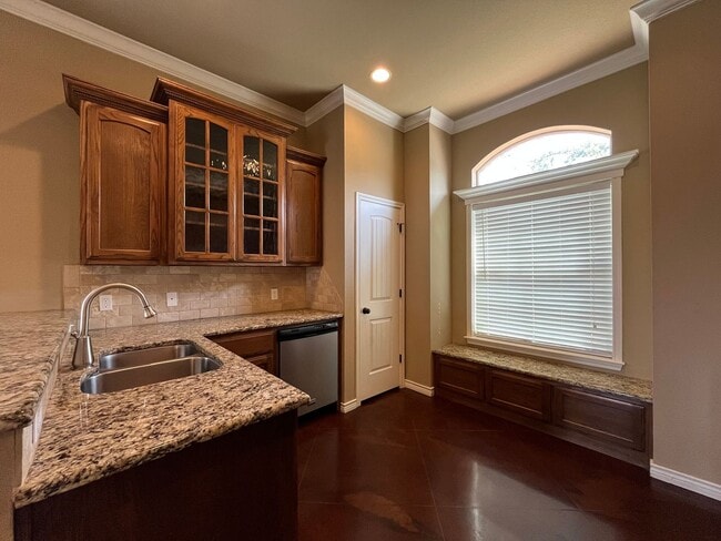 Photo - AVAILABLE NOW:  3 bedroom house