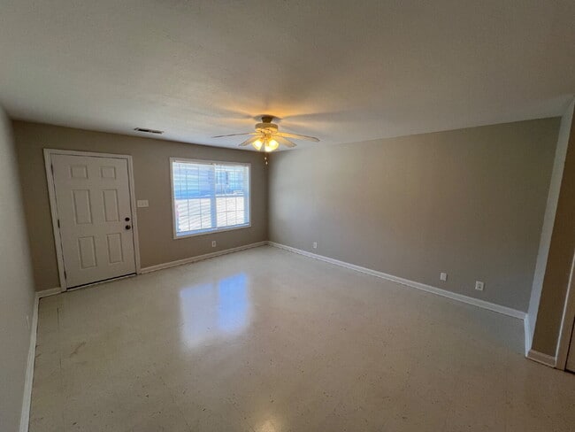 Photo - 9101 Pembroke Oak Grove Rd Unit 3E