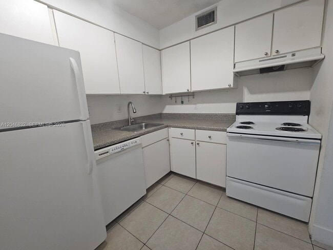 Photo - 4900 NW 79th Ave Unit 206