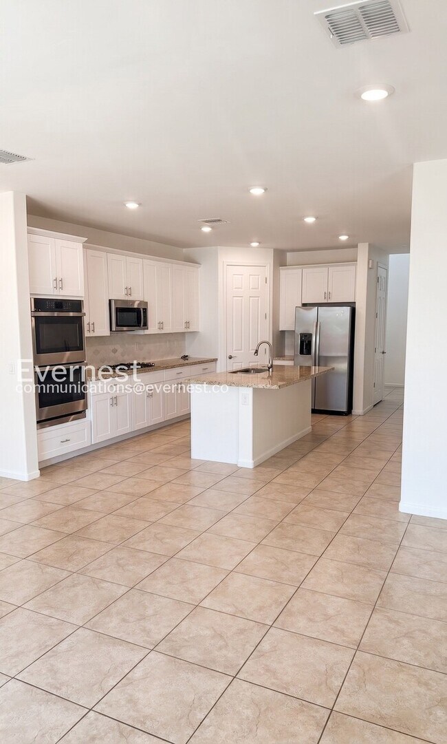 Photo - 3041 W Cres View Ln