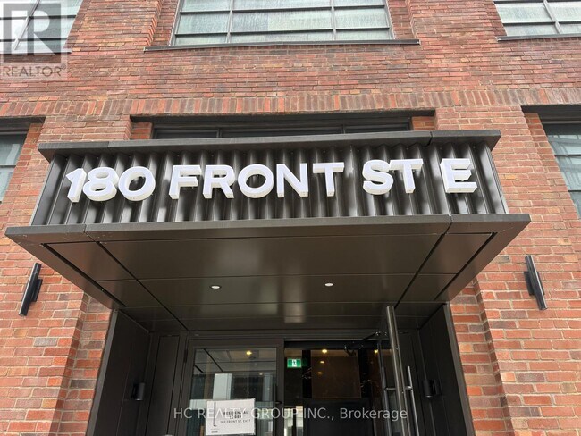 Photo - 180 Front St E Unité 2015