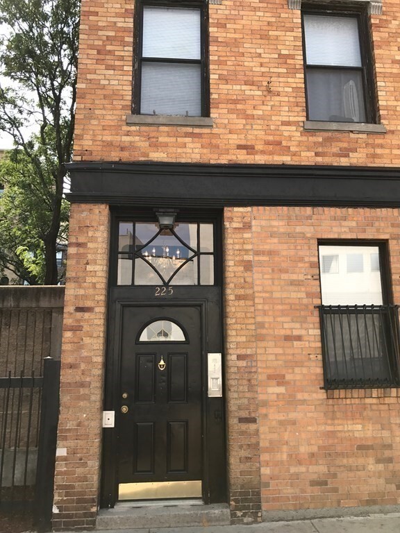 Photo - 229 Berkeley St Apartments Unit 3