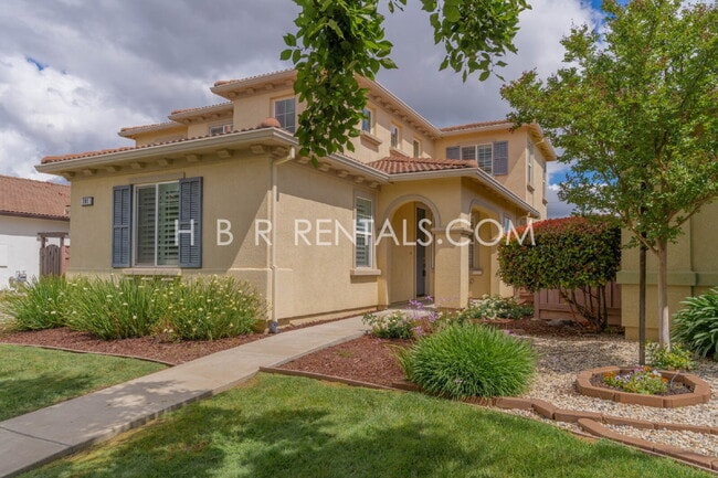 Photo - Questa Village - Mountain House- Spacious & Stylish 5-Bedroom Retreat in Mountain House – 3.5 Bat...