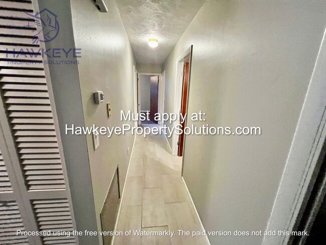 Photo - 3205 Carleton Cir W