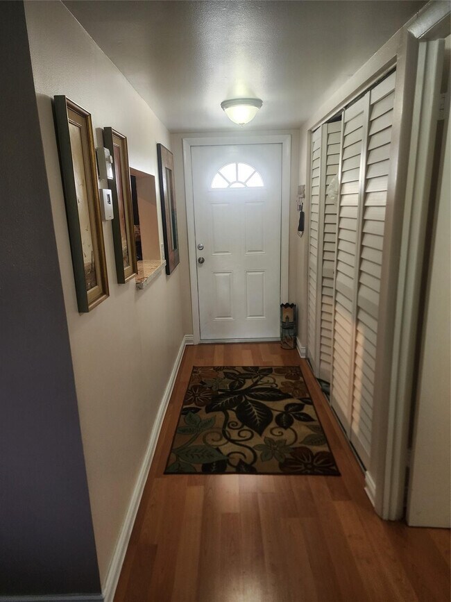 Photo - 7500 NW 4th Pl