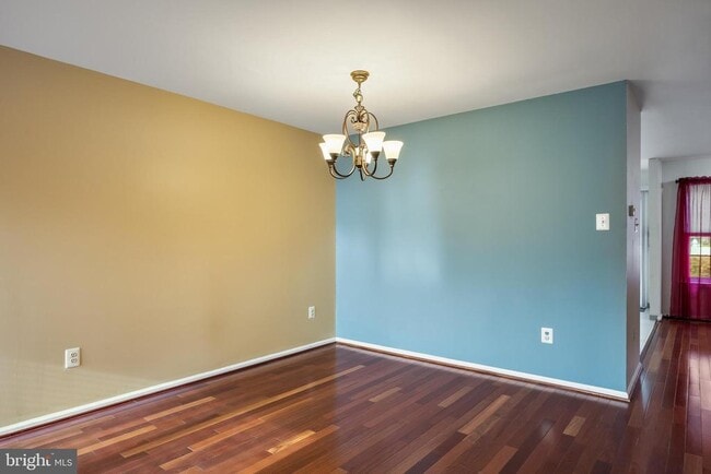 Photo - 67 Hearthstone Ln