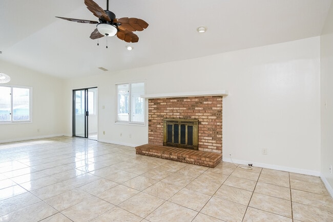 Photo - 6531 La Jolla St