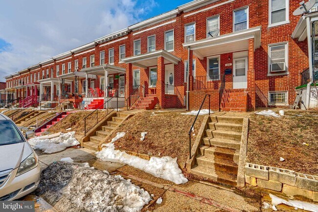 Building Photo - Well-Located 3BR Row Home Close to Johns Hopkins & Bayview