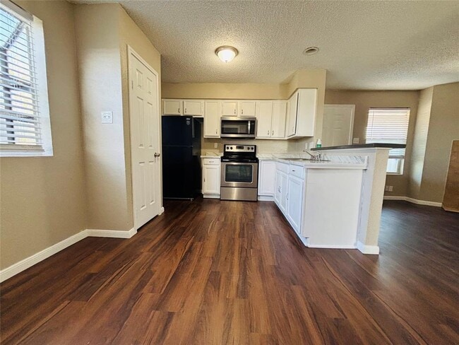 Photo - 503 Hardin Ct