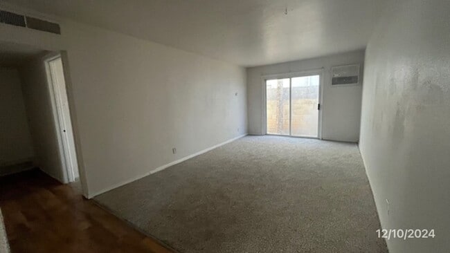 Photo - 310 Nob Hill Row, LLC. Unit B