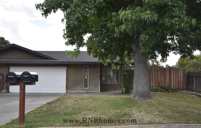 Building Photo - 7230 Castilian Ct