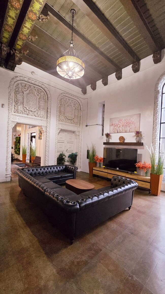 Photo - Claridge Apartments