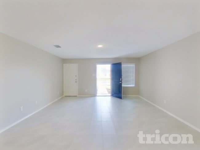 Photo - 116 Cornstalk Ln