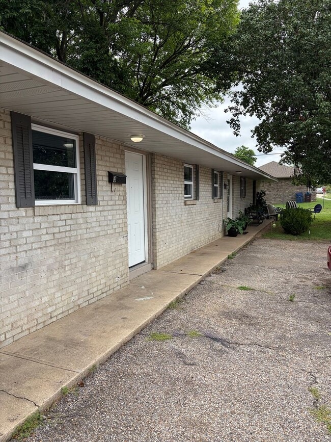 Photo - VICKSBURG 4 PLEX Unit #3